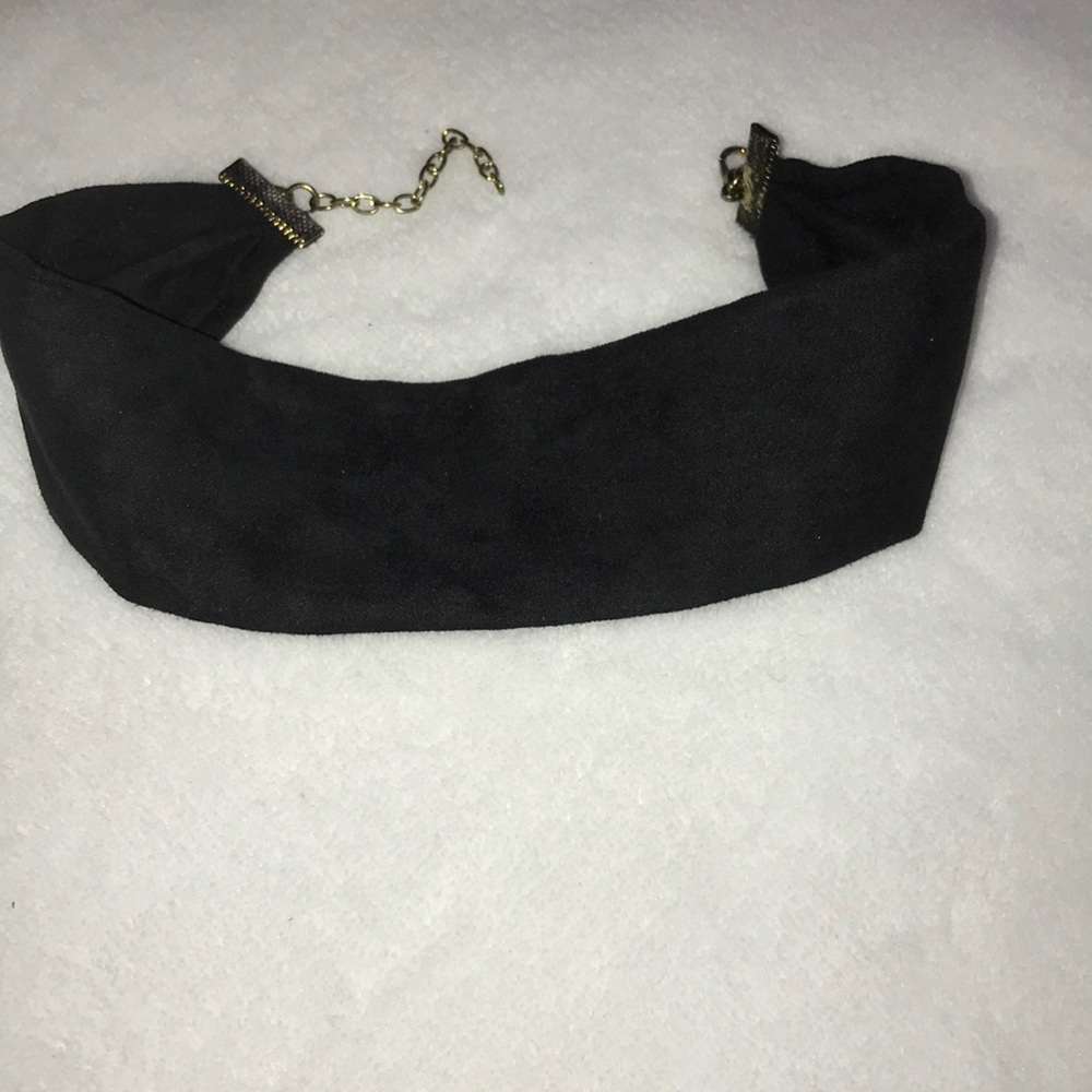 Black velvet choker- folds over
